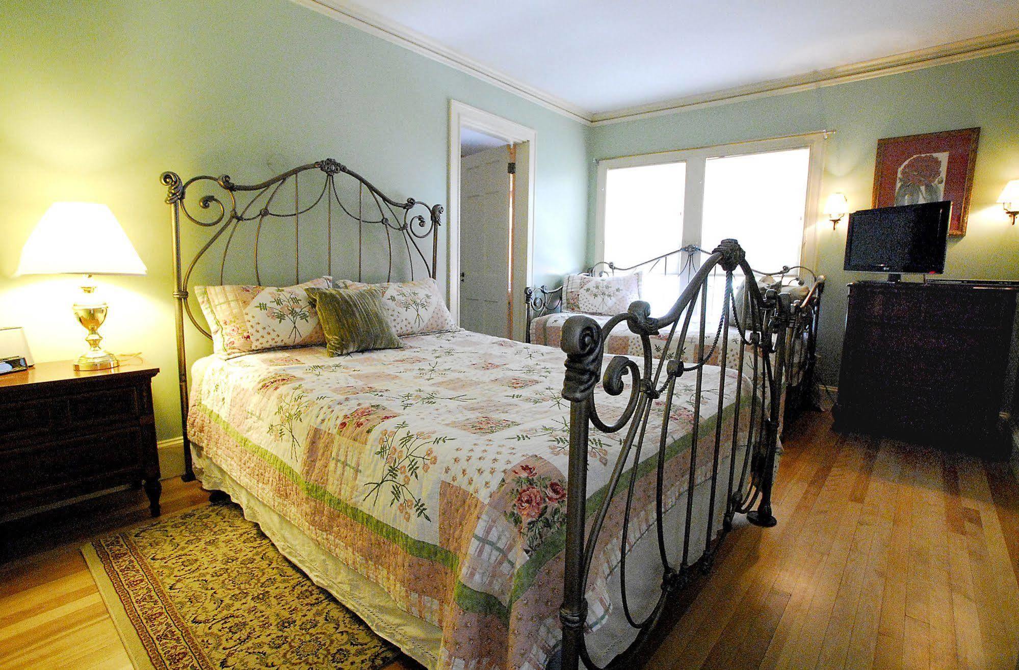 The Brewster Inn 덱스터 외부 사진
